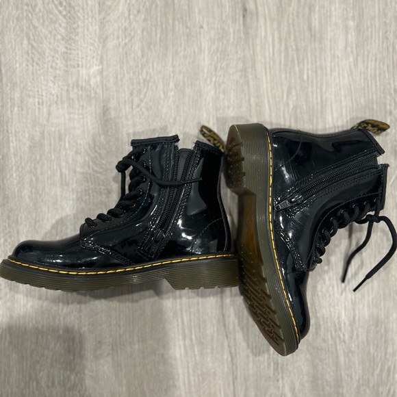Dr Martens Black Patent Boots-Kid Size 13 - Picture 9 of 10